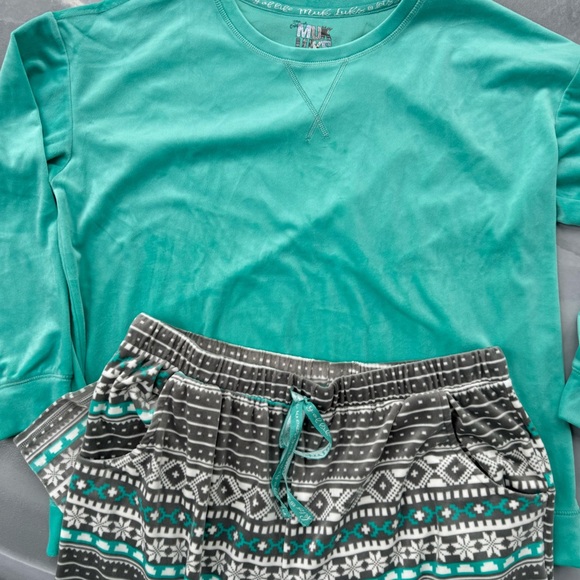 Muk Luks brand new Pajama set size XXL Silky Velour - Picture 7 of 7